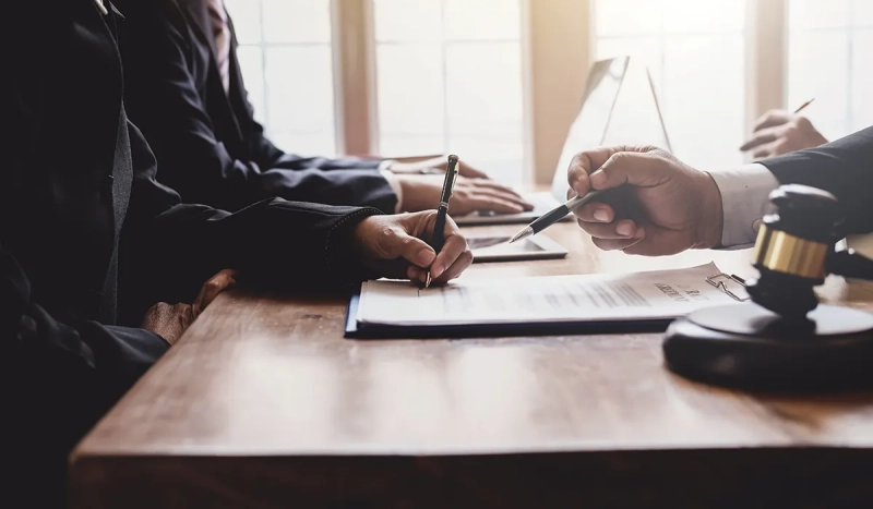 Legitimate succession and testamentary succession